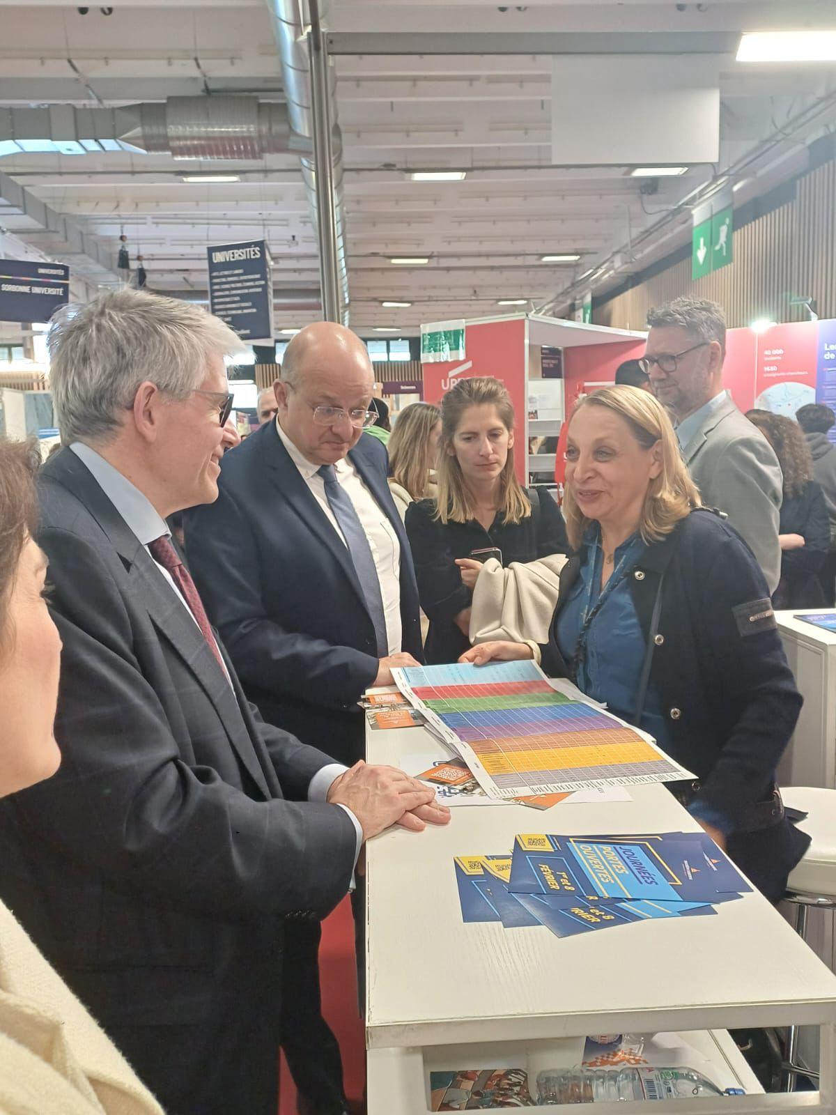 Présentation au Ministre